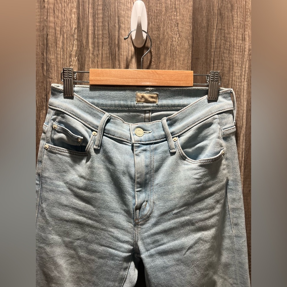 MOTHER Jeans The Weekender Fray Swimming Pool Sunday Size 25 Raw Hem Denim Jeans - Picture 3 of 13